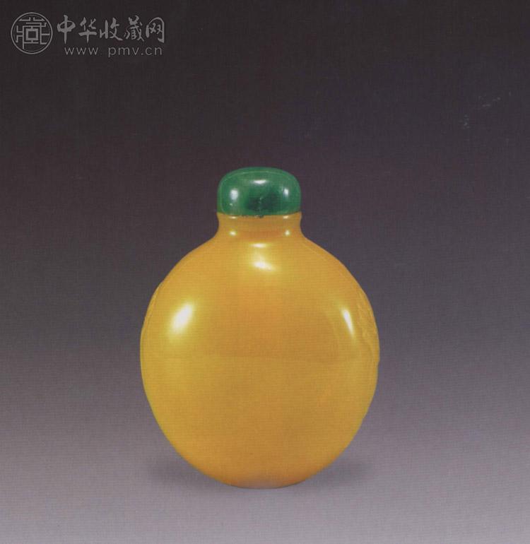 清中期 黄料鼻烟壶