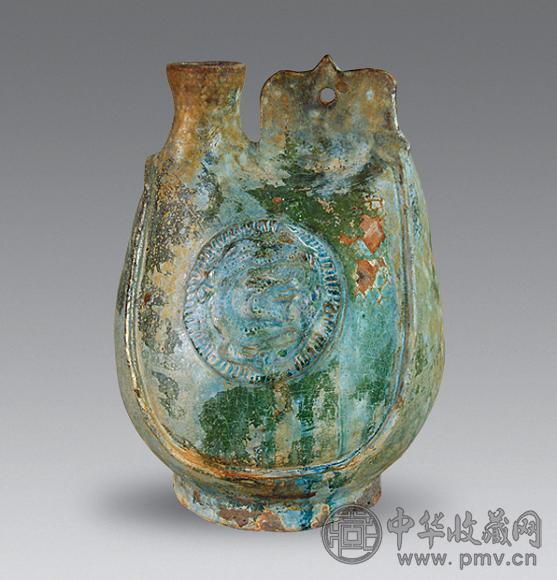 辽 绿釉刻龙纹提囊壶