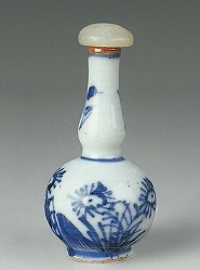 清康熙 青花葫芦形花卉烟壶