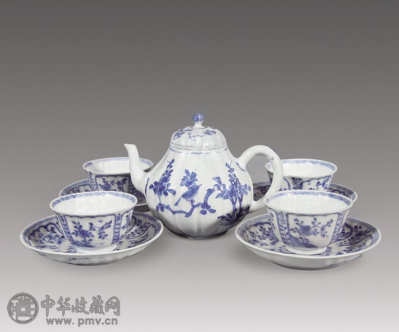 明 青花杯 盘各四只青花花鸟壶(1只)