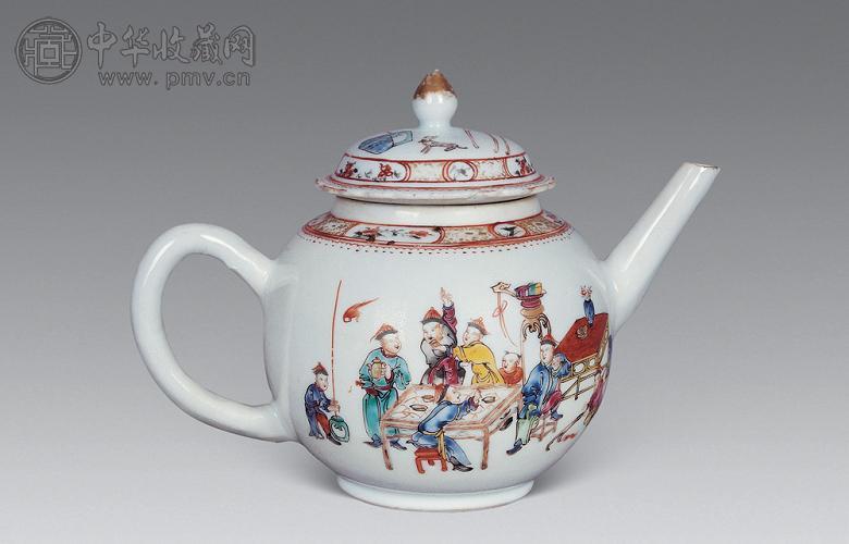 清中期 粉彩猜拳图茶壶