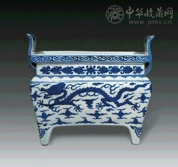 明隆庆 青花云龙纹四足鼎式炉