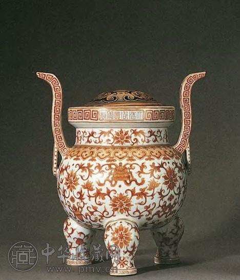 清咸丰 钒红花卉纹炉