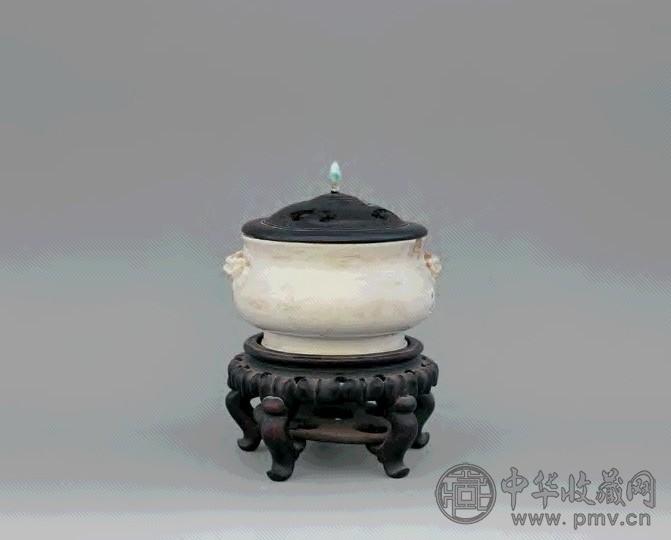 明 德化白釉兽耳香炉