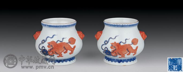 清 青花矾红狮纹炉(1对)