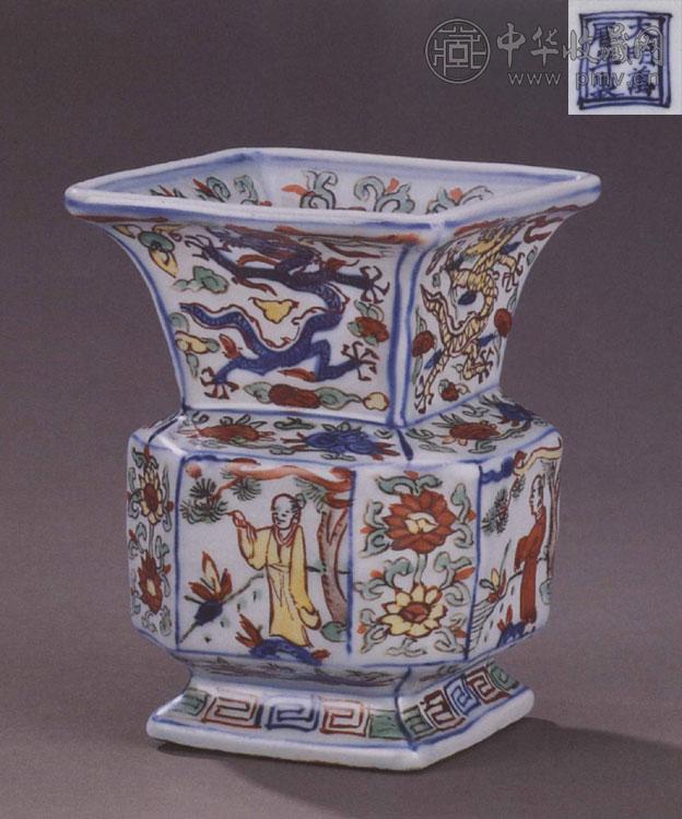 明万历 五彩人物图尊