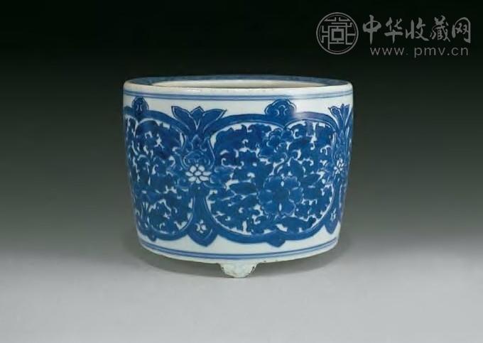 清康熙 青花开光花卉香炉