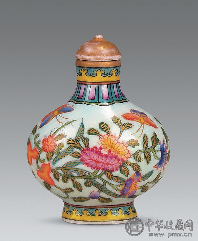 清 粉彩花卉烟壶