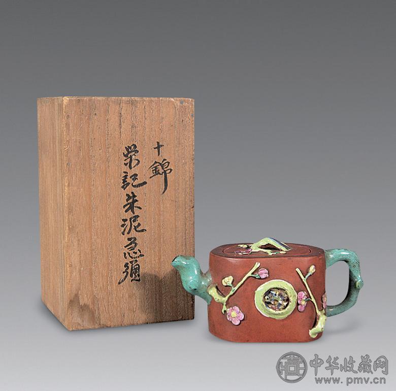 清 紫砂加彩梅花纹茶壶