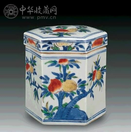 民国 青花五彩果蝶纹六方盖罐