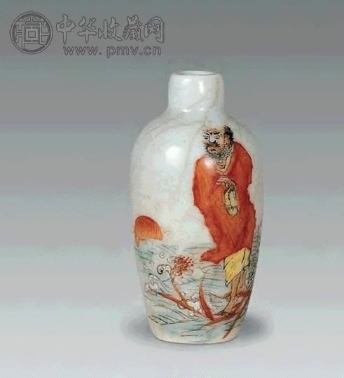 清光绪 粉彩人物图鼻烟壶