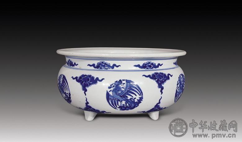 清康熙 青花团凤三足炉