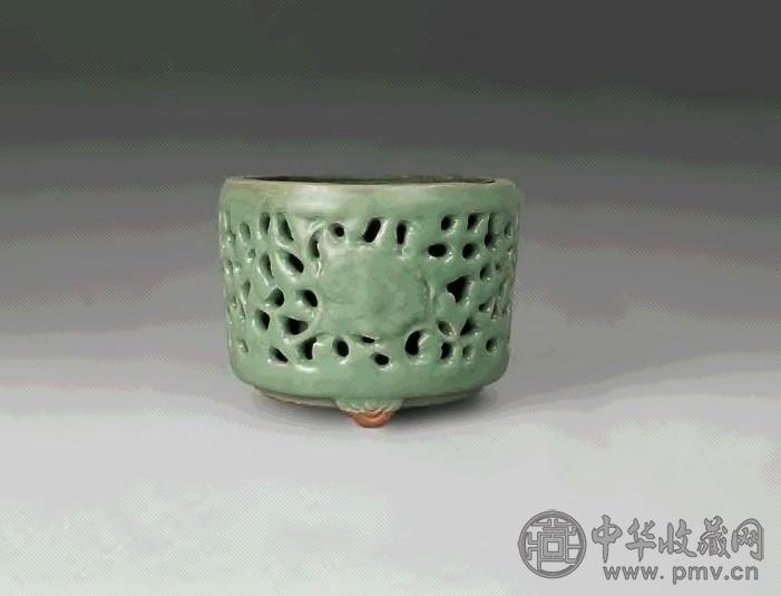 明 龙泉镂空炉