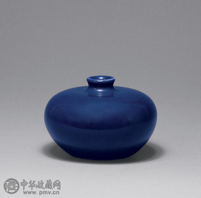 清道光 蓝釉石榴尊