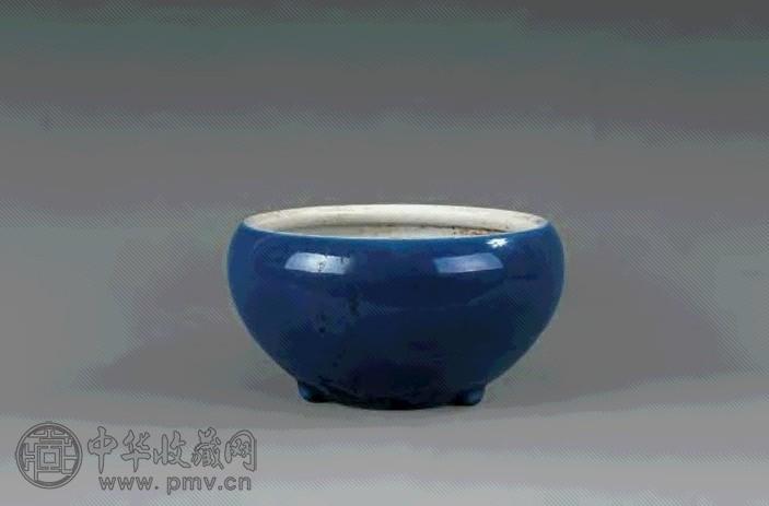 清 霁蓝釉三足炉