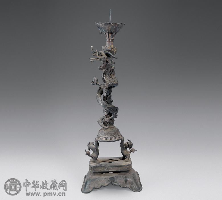 明 铜盘龙烛台