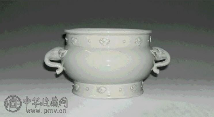 清 德化窑象耳卧足炉