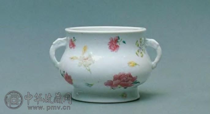 清雍正 德化窑白釉粉彩双耳炉