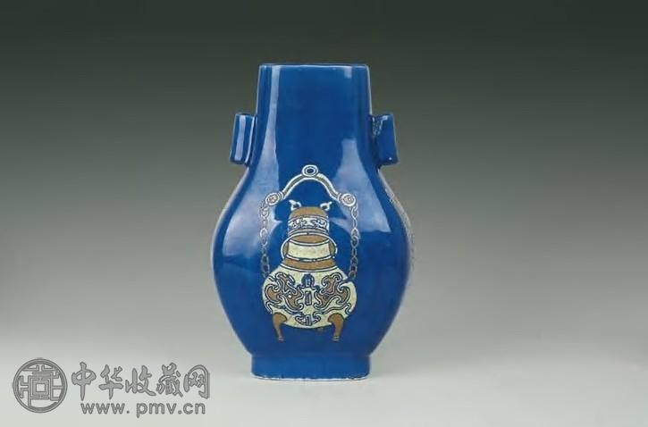 清光绪 祭蓝加彩钟鼎贯耳方瓶