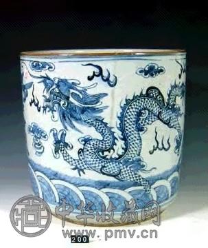 青花双龙炉