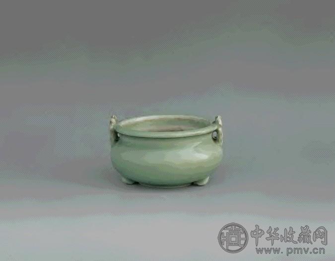 清 三足双耳龙泉香炉