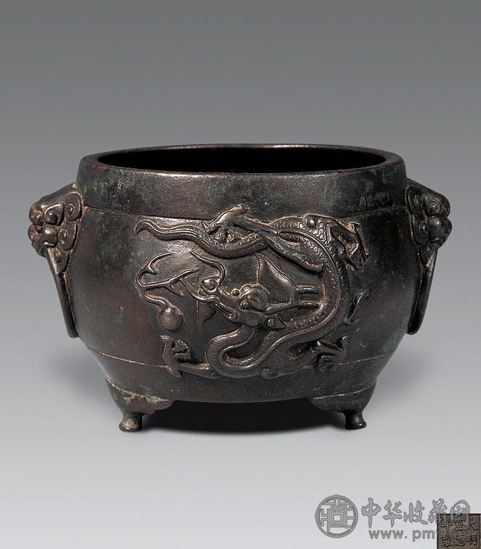 清 铜鼓式铺首龙纹三足炉
