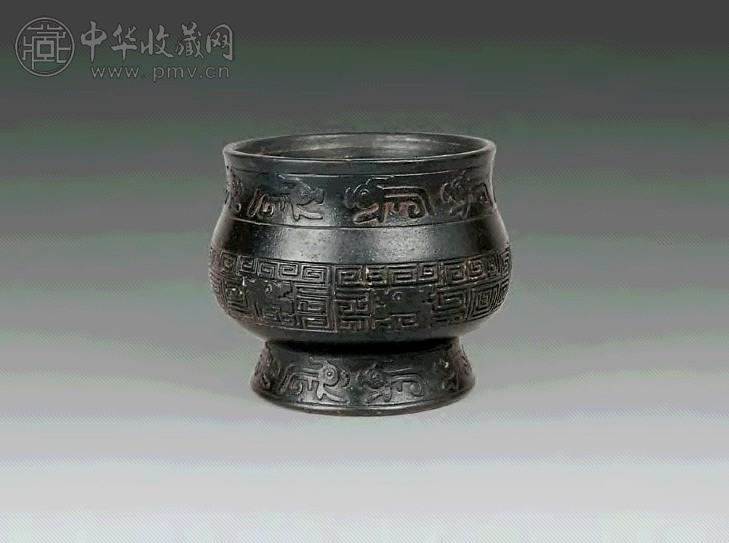 清光绪 黑釉雕瓷兽面炉