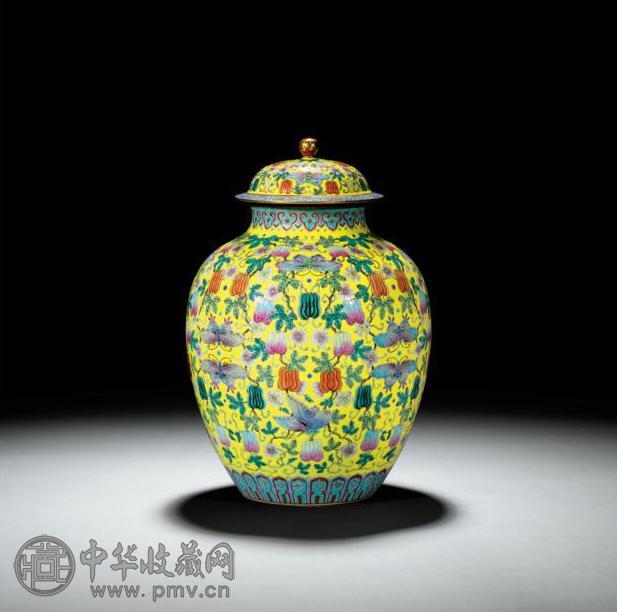 清嘉庆 柠檬黄地粉彩“瓜瓞绵绵”图盖罐