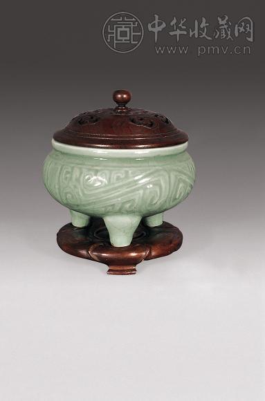 明 龙泉印花香炉