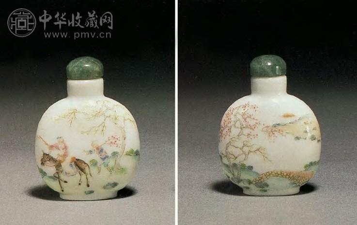 瓷胎粉彩绘人物风景鼻烟壶