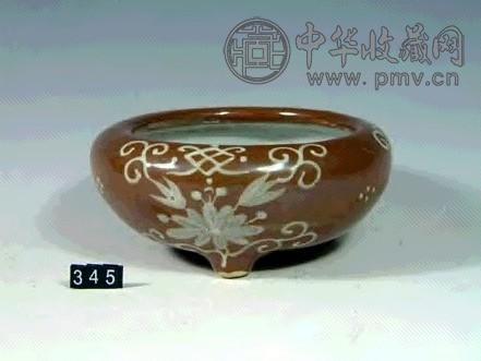 清 酱釉堆粉香炉