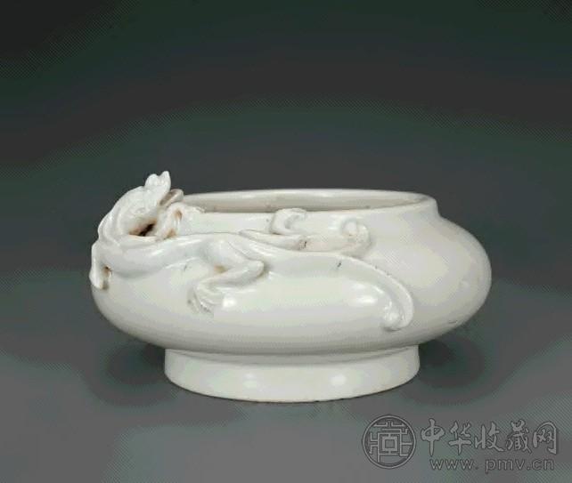 清初 德化白釉盘螭龙水盂