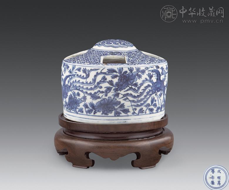 明万历 青花凤穿花笔插