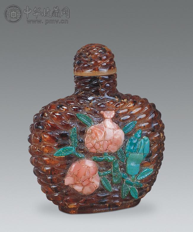 清 琥珀嵌红珊瑚鼻烟壶