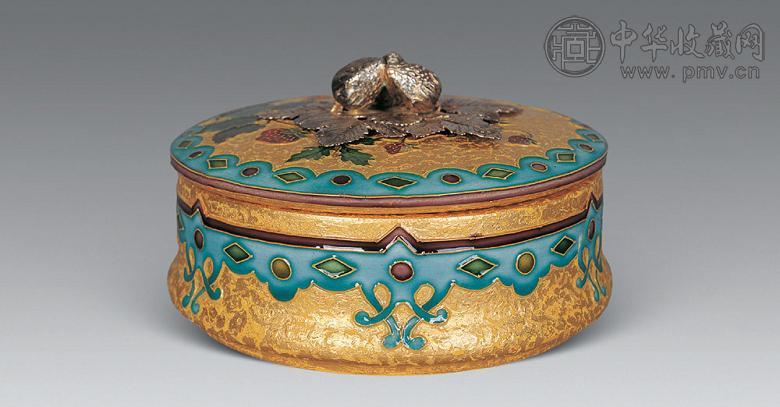 20世纪初 绘珐琅彩草莓盖盒