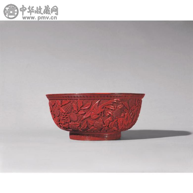 明十五世纪 剔红雕漆“绶带果子”图碗