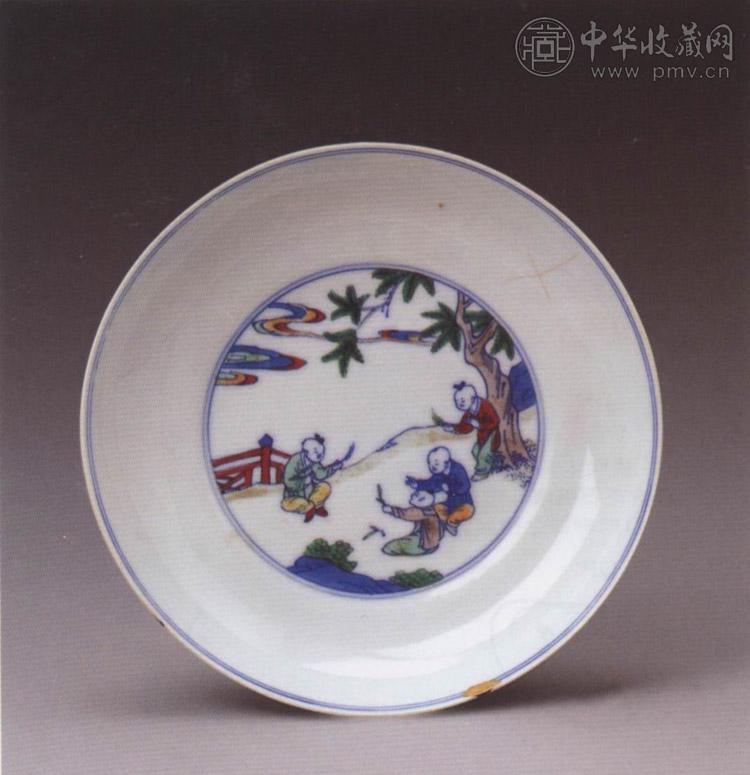 清雍正 斗彩庭院婴戏图盘