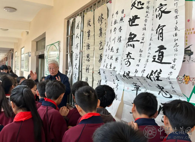 修武县教体局关工委举办“血脉传承——我的家风家教”书画展 收藏资讯
