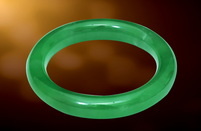 翡翠手镯（附鉴定证书）