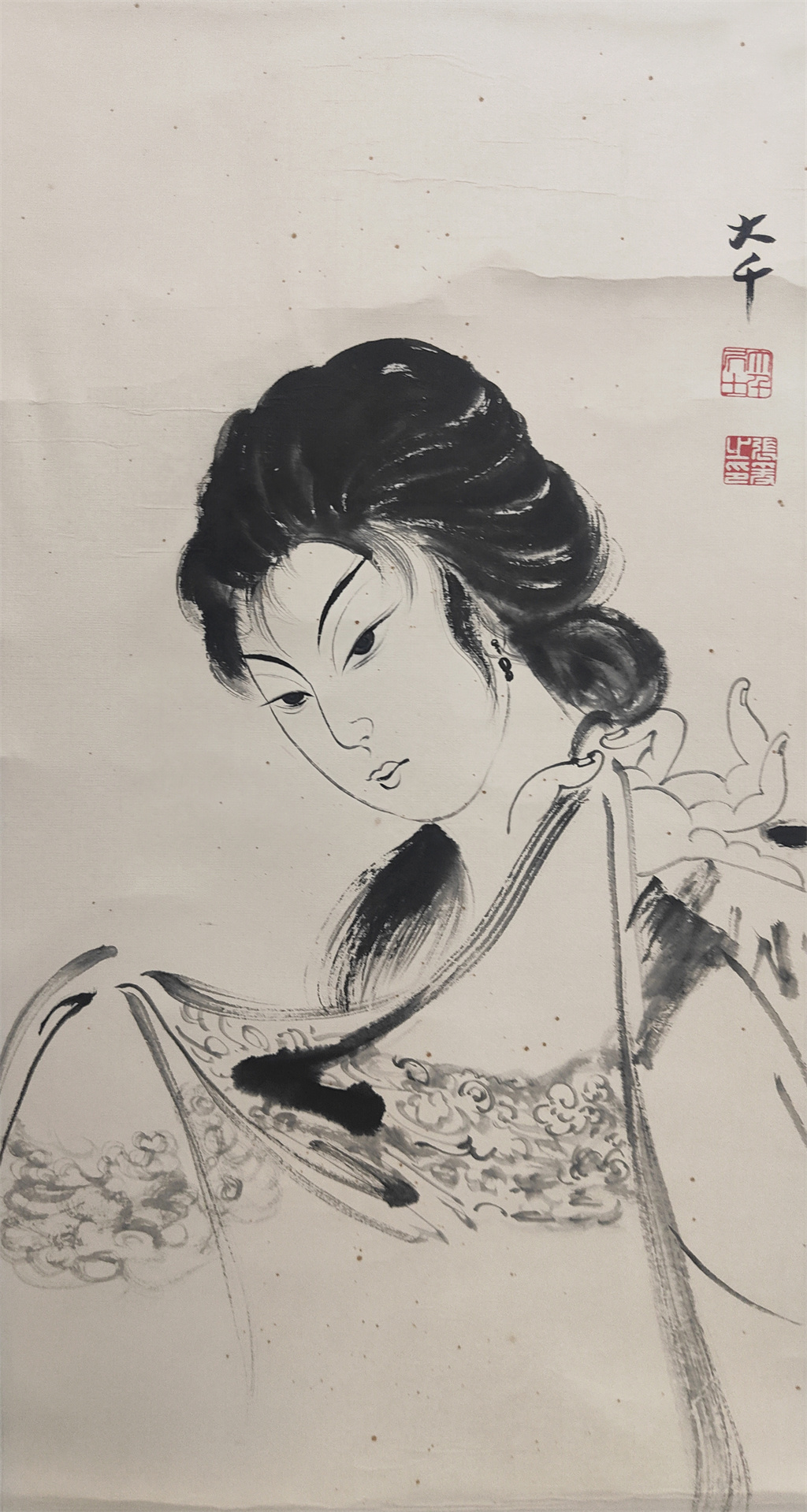 张大千     人物