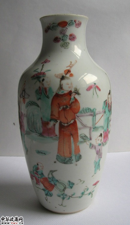 清晚期习武纹瓶