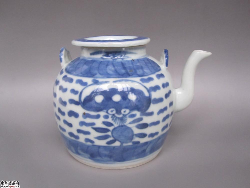 a清乾隆青花 蝠(福)寿图茶壶 a清乾隆青花 蝠(福)寿图茶壶
