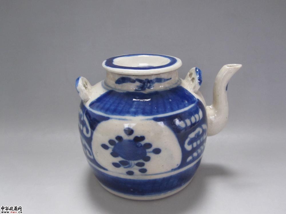 清中期青花开窗茶壶《已售》 清中期青花开窗茶壶《已售》