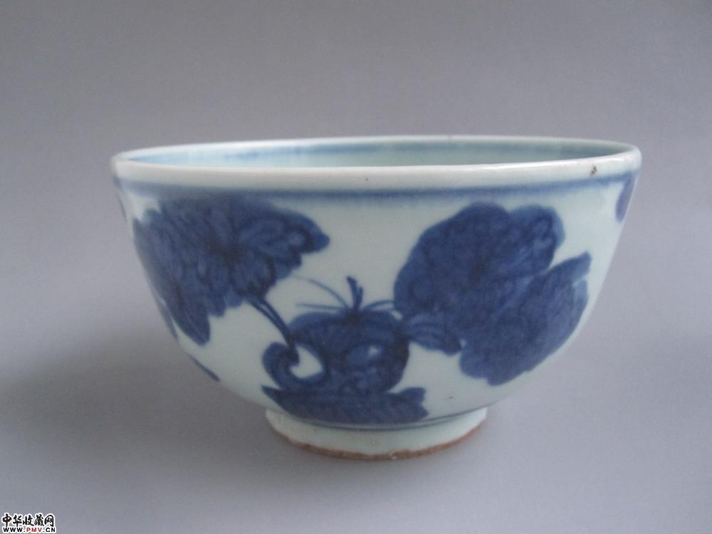 明代青花花卉图碗《已售》 明代青花花卉图碗《已售》