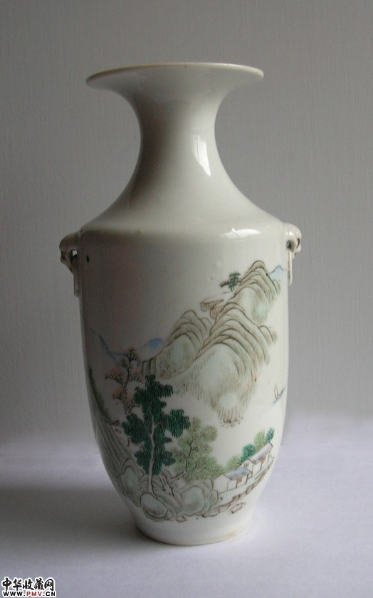 民国浅降山水纹瓶