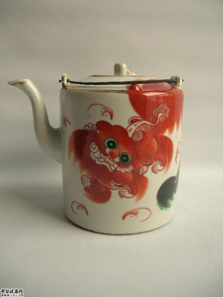 狮子茶壶