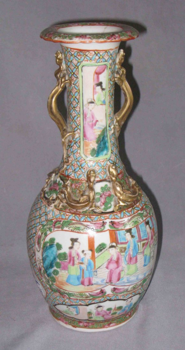 清道光粉彩双耳广口瓶