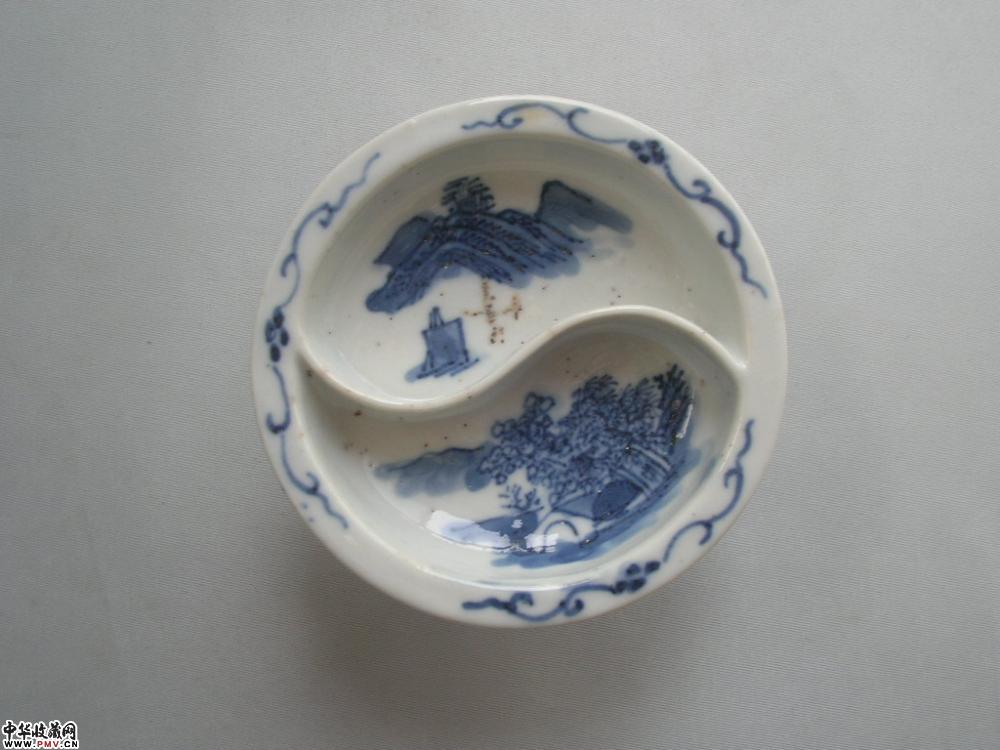 清晚期八卦山水纹高足盘