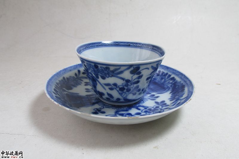 清雍正 景德镇窑青花花鸟纹杯碟一套