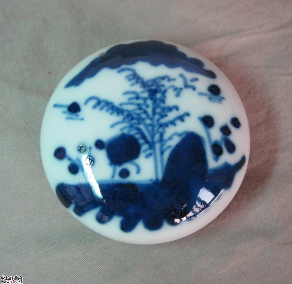 清青花印泥盒一只 清青花印泥盒一只